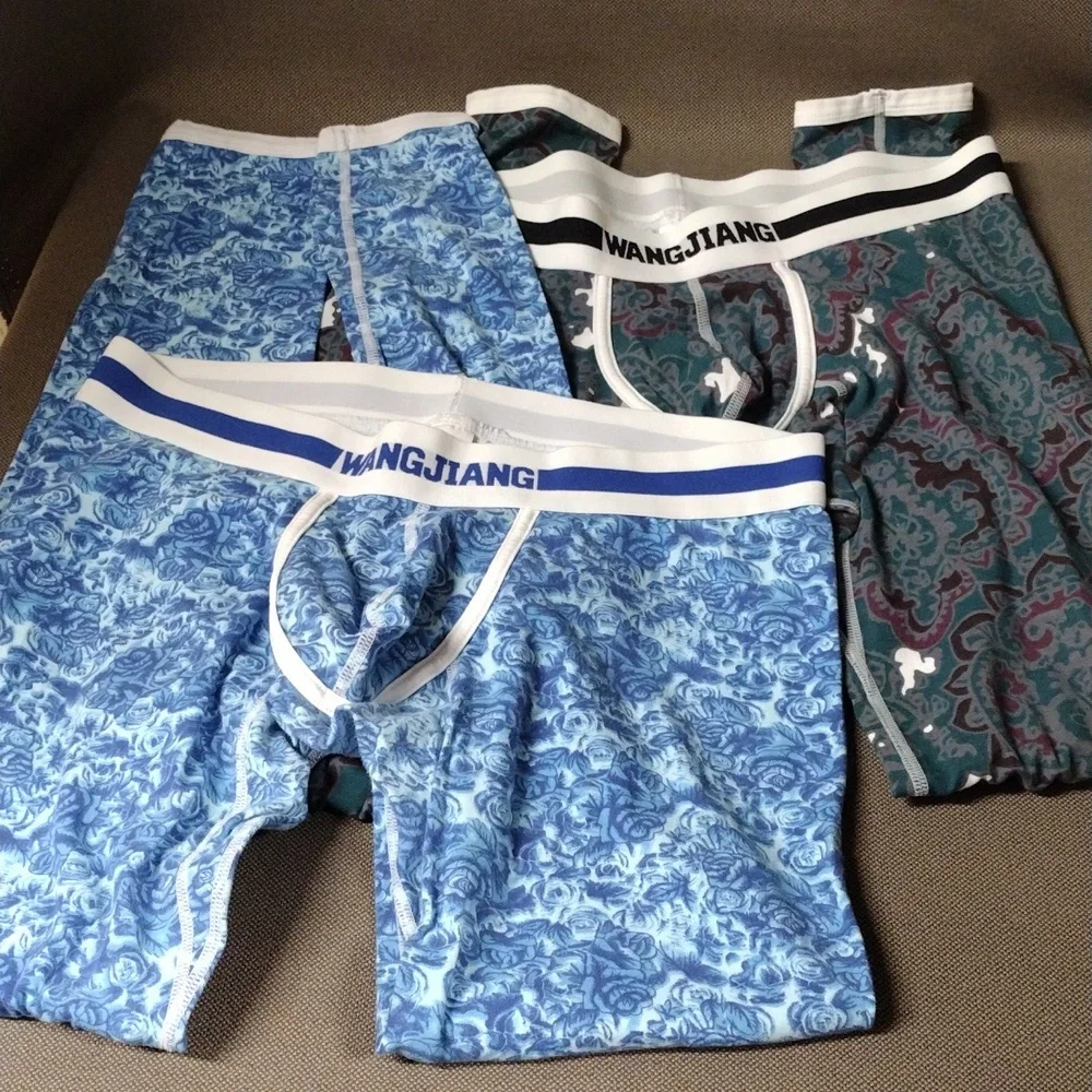 2 WANGJIANG bottoms Sz M